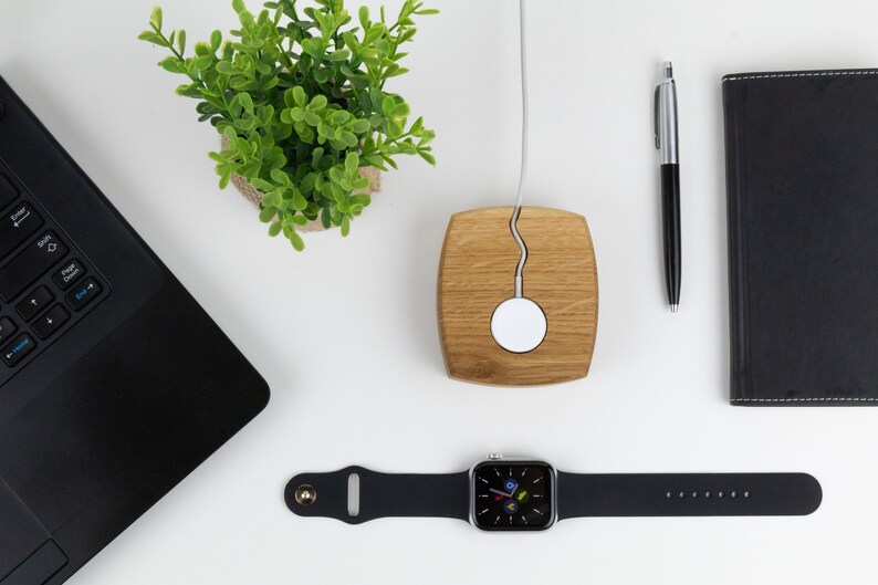 StemBear Apple Watch Charging Stand - Thumbnail 2