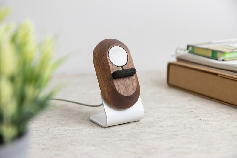 StemBear Apple Watch Charging Stand - Thumbnail 2
