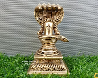 Messing Shivling, Shivling mit Sheshnag, 4,8 "Zoll, Lord Shiva, Sheshnag, Shiva Lingam Statue, Shivling aus reinem Messing für Zuhause, Pooja & Tempel.