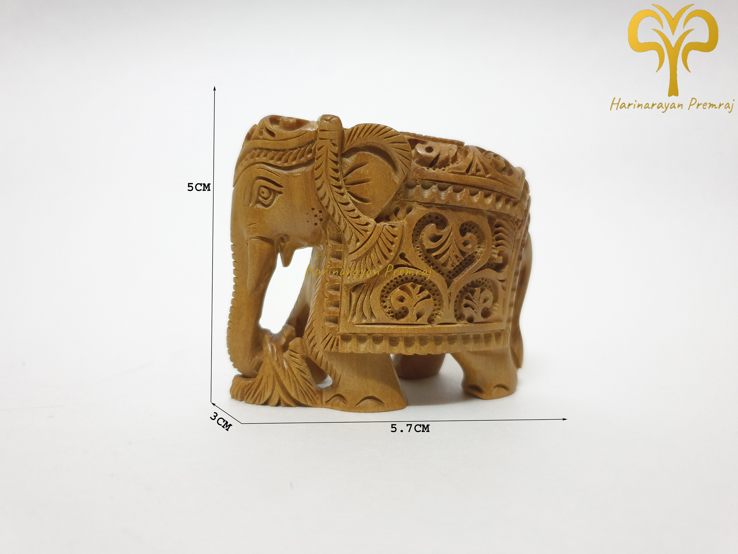 サンダルウッドの象 - 2 インチ / 彫刻象 / サンダルウッドの小さな象