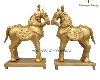 真鍮の馬の置物、骨董品 1点物 インド製 真鍮製の馬の置物、19 cm、台座付き王室の馬の彫刻、幸運、ラッキーな