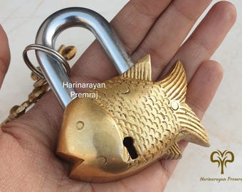 手作りの真鍮製魚型南京錠（鍵付き）、ユニークなアンティークスタイル