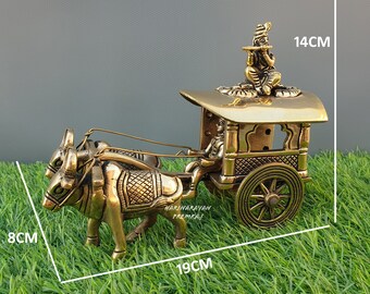 クリシュナ像付き真鍮製牛車、19cmの牛車に座るクリシュナ神像