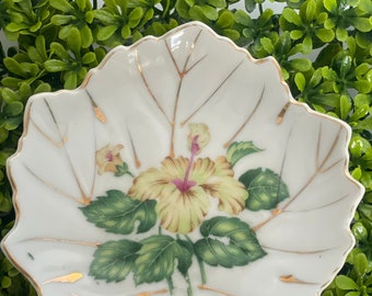 Hibiscus flower trinket dish