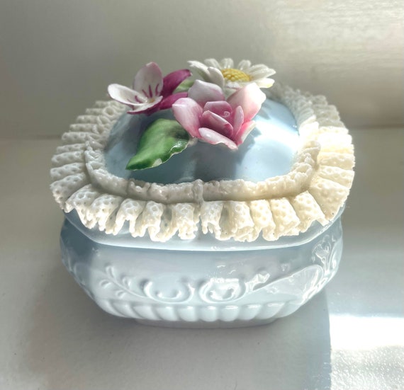 Trinket box, Porcelain lace, Vintage - image 4