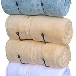 Kitero de toallas de baño en el baño. Estantes de vino en | Etsy