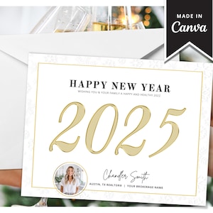 Cartão postal de feliz ano novo imobiliário | Cartão de ano novo empresarial | Modelo Canva imobiliário | Agricultura de férias | Cartão imobiliário 2025 | Inverno
