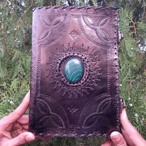 Leather Journal with lock Handmade Leather Notebook Refillable Dairy Large Leather Book of Shadows Bound Journal Mother day Gift
