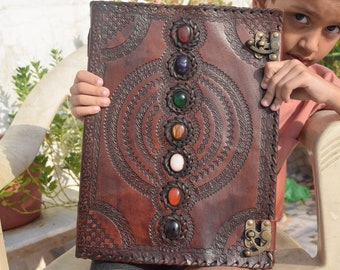 Diario de cuero hecho a mano: El Libro de las Sombras de las Siete Piedras