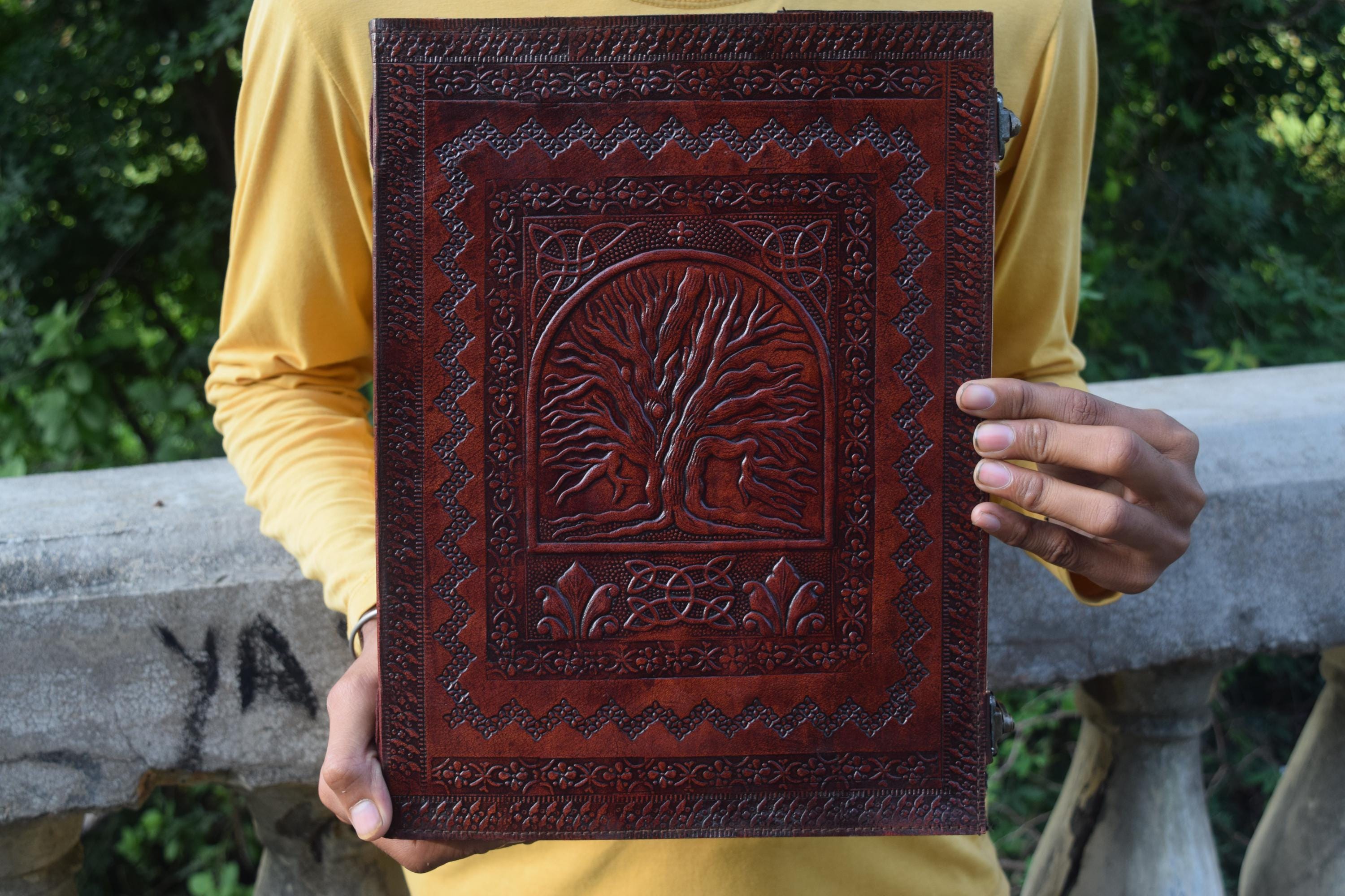 600 Page Large Tree of life leather journal, Spell Book, Writing Journal, Handmade Notebook, Lined/Unlined Paper Journal, Book of Shadows