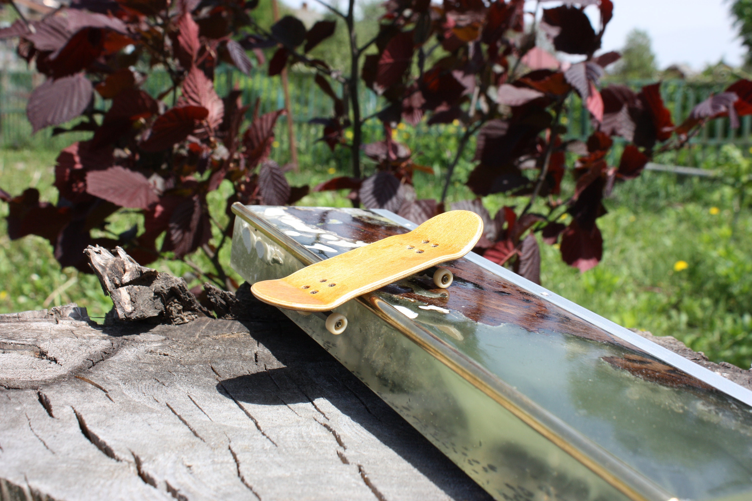 Woodepoxy grind box for fingerboards. Etsy