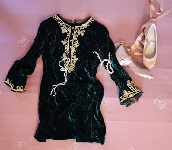 Emerald Green Vintage Velvet Dress
