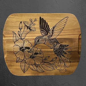 Engraved Acacia Wood Cutting Board: Hummingbird Design