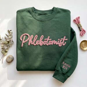 Flebotomist Personlig Chenille Broderad Sweatshirt Sjuksköterska Examen Gåva Applikation Anpassad Tröja