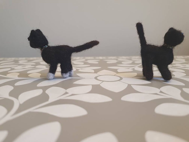 handmade to order brooches keyrings or just because. Needle felt Your cat in miniature