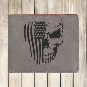 Cartera de cuero con calavera y bandera de EE. UU. para hombre, cartera con bandera gótica estadounidense, cartera del 4 de julio para hombre, cartera con calavera americana para papá, abuelo y novio.
