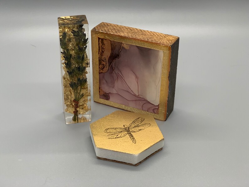 Butterfly gold tile