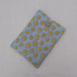 Quilted Kindle Sleeve: Smiley Daisies Pale Blue Cotton Pouch