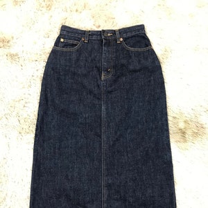 Vintage Y2K Levis Denim Skirt Orange Tab Navy Blue Cropped Levi&#39;s Skirt Back Slit W 25