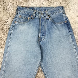 Vintage Levi&#39;s 501 Jeans Light Wash Blau Petite Skinny Girl Retro Damen W 23 24