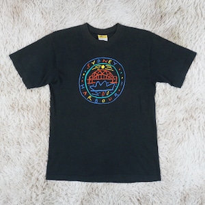 Vintage Sydney Harbour by Ken Done Black Cotton Art Tee Made in Australia 90s Colorful Spell-out Crewneck T Shirt Size S