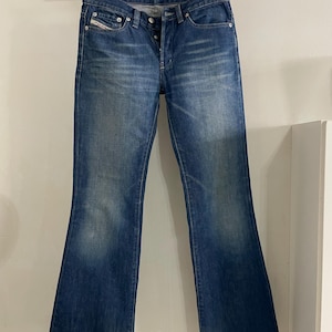 Vintage Y2K Diesel Jeans Blue Midwash Denim Low Rise Boot Cut Women Size 26 Made in Italy Jeans S