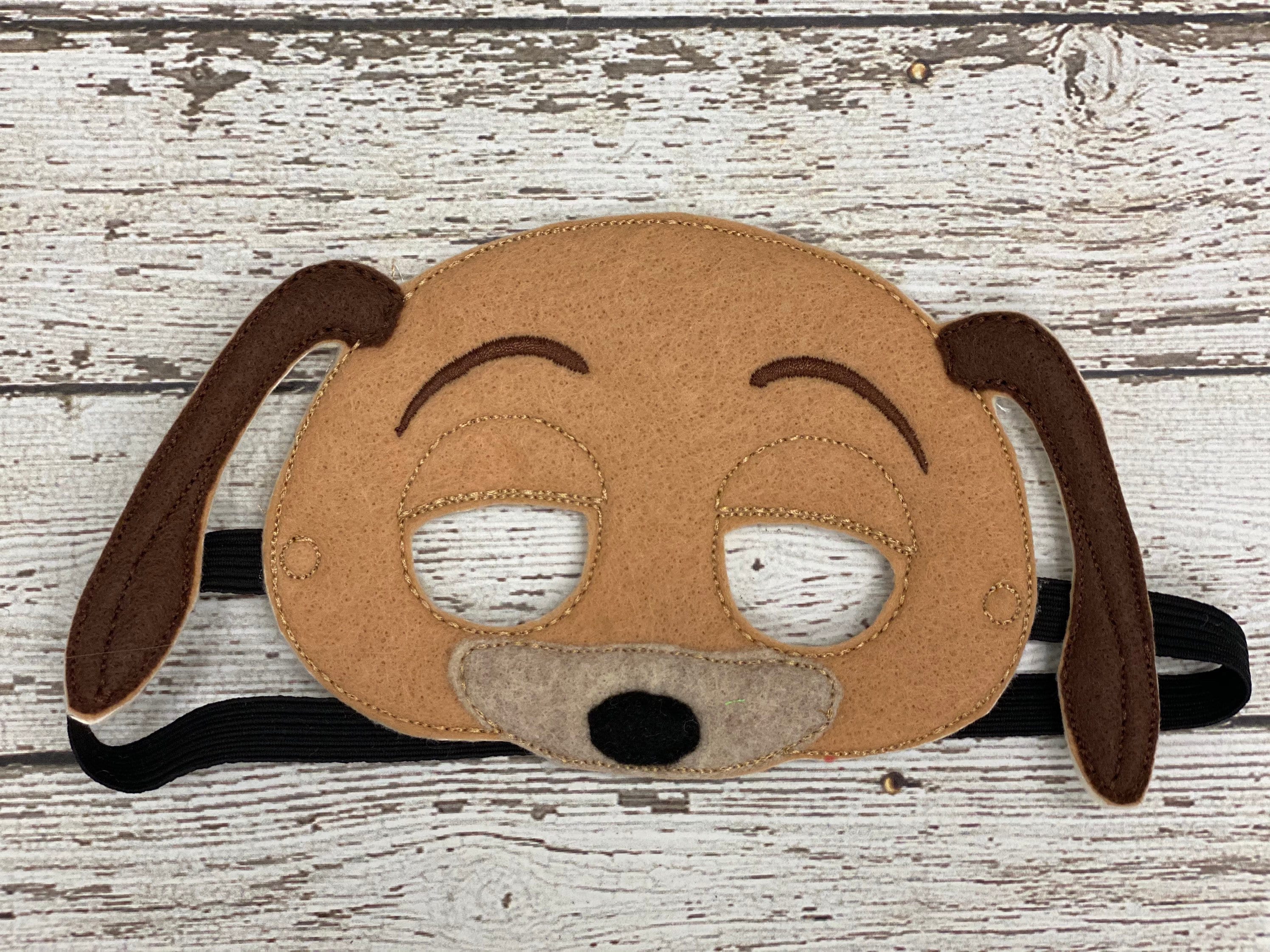 No.530 オーダーマスク　ダックスフンド　ドッグ　犬　ハンドメイド フェルトダックスフントマスク：刺繍入り犬用コスチューム、パーティー