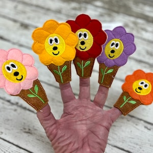 Flowers Finger Puppet Set Felt Finger Puppets For Kids Handmade Finger Puppets for Pre School Classroom Storytelling Unique Teacher Gift