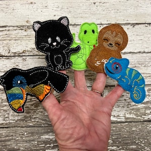 Rain forest Animal Felt Finger Puppets Sloth Puppet Toucan  Puppet Storytime Animal Finger Puppets Teacher Gift Story Time Puppet Preschool