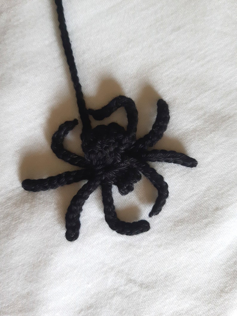 Halloween Spiderweb Collar Crochet Pattern, Halloween Decoration, Goth Collar, Pdf pattern, US and UK Crochet Terms, Crochet Accessory imagen 5