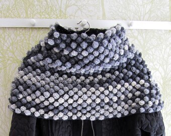Bobble Cowl Crochet Pattern, US & UK crochet terms, PDF Pattern, Instant Download, Chunky Crochet Snood, Winter Crochet
