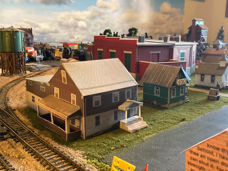 HO Scale Custom Model Building: Personalized Miniature Architecture (1/ ...