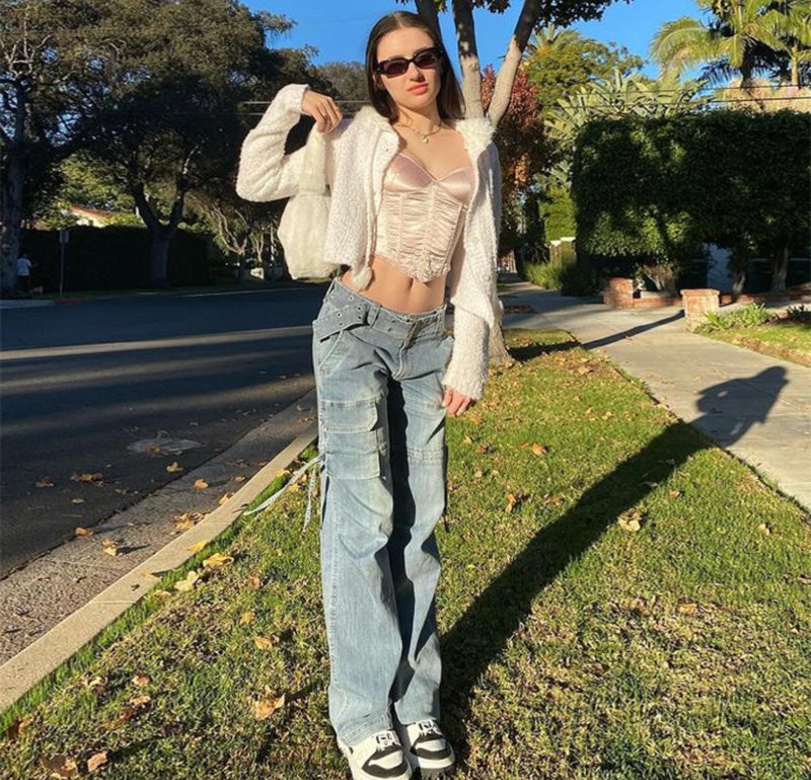 low waisted baggy jeans y2k