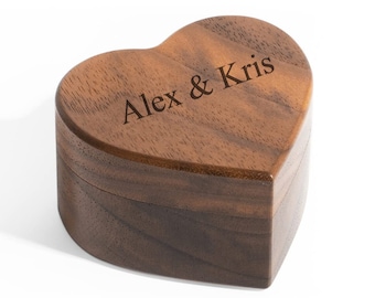 Personalisierte RING BOX Halter Bearer Individuell gravierte Schmuck Verlobung Vorschlag Boxen Hochzeit Nussbaum Holz Mama Geschenke für ihre Frau Freundin