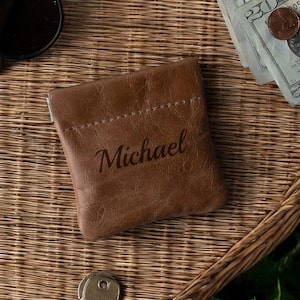 Personalized LEATHER COIN POUCH Squeeze Purse Case Wallet Change Key Holder Groomsmen Gift for Him Dad Men Her Mom Birthday Custom Engraved