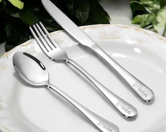 Personalized Dining UTENSIL SET Fork Spoon Knife Custom Engraved Bridesmaid Fathers Day Gift for Her Mom Women Kitchen Housewarming Wedding