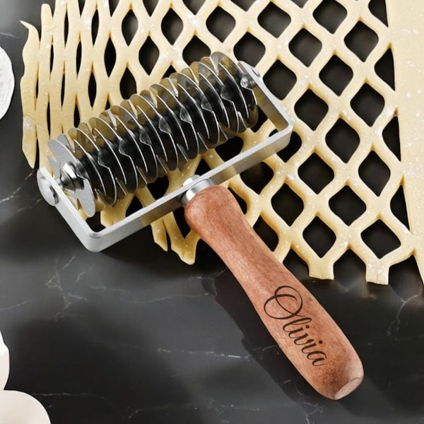 Personalized Pastry Lattice Roller Cutter Kitchen Cooking Home Baking Birthday Gift for Her Women Mom Housewarming Custom Engraved Boyfriend