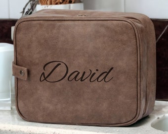 Personalized LEATHER TOILETRY BAG Hanging Mens Dopp Kit Shaving Tote Travel Bags Custom Engraved Groomsmen Gifts for Dad Him Boyfriend Men