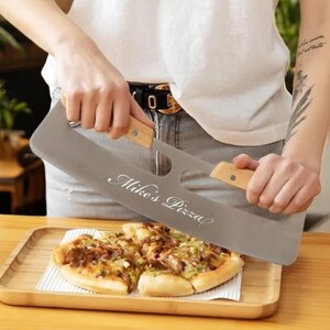 Personalized PIZZA CUTTER ROCKER Wheel Peel Cooking Baking Kitchen Housewarming Groomsmen Gift for Him Dad Men Her Women Mom Custom Engraved