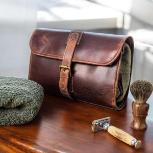 Personalized LEATHER TOILETRY BAG Dopp Kit Shaving Travel Accessories Groomsmen Birthday Gift for Him Dad Men Husband Custom Mothers Day