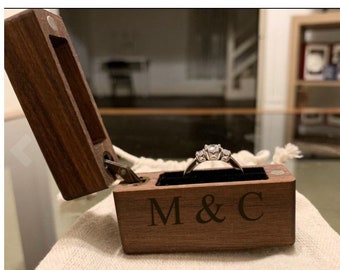 Personalized RING BOX Holder Bearer Custom Engraved Jewelry Engagement Proposal Boxes Wedding Walnut Wood Mom Gifts for Her Wife Girlfriend