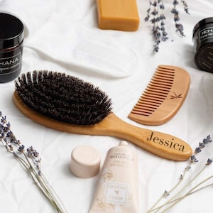 Personalized HAIR BRUSH Boar Hair Wood Accessories Bridesmaids Gift for Her Mom Women Bridal Girlfriend Gift Wedding MotHer Custom Engraved