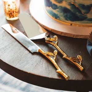 Personalized Wedding CAKE CUTTING SET Gold Leaf Floral Server Cutter Knife Rustic Vintage Minimalist Bridal Gift Birthday Custom Engraved