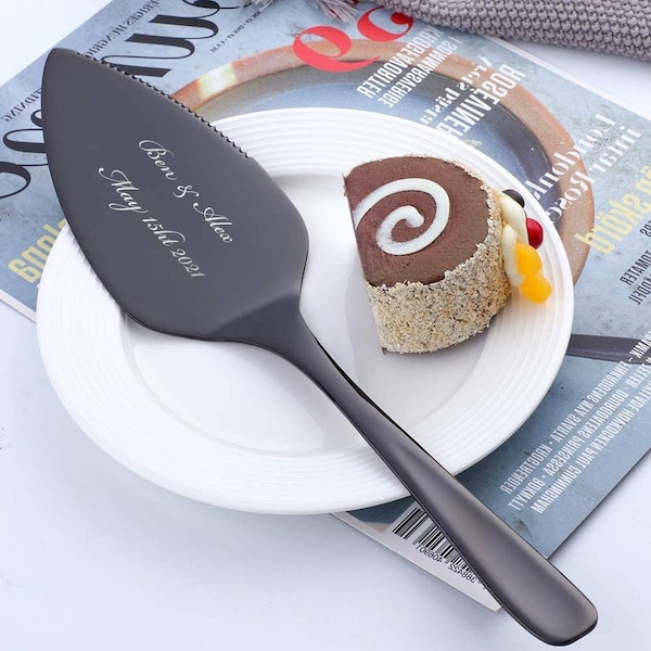 Personalized CAKE SERVER Wedding Serving Cutter Server Bridesmaid Groomsmen Anniversary Gift for Her Women Mom Baking Chef Custom Boyfriend