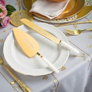 Juego de corte de pastel de boda personalizado con cuentas blancas perladas, cuchillo, tenedor y servidor de servicio, minimalista, vintage, moderno, para novia, novio, cumpleaños, personalizado.