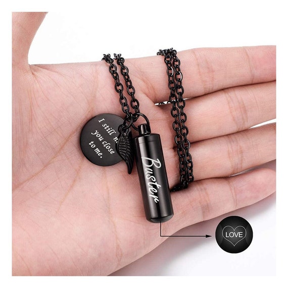 U7 Collane con urna in acciaio inossidabile Gioielli per cremazione per ceneri d'amore Un'olio essenziale per capelli Teschio Cuore Infiny Bottle Case 36 U7 Collane con urna in acciaio inossidabile Gioielli per cremazione per ceneri d'amore Un'olio essenziale per capelli Teschio Cuore Infiny Bottle Case 36