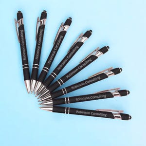 Personalisierte PENS PEN Business Logo Corporate Swag Werbe Firma Büro Business Geschenk für Ihn Dad Ihre Hochzeit Gefälligkeiten Individuell eingraviert