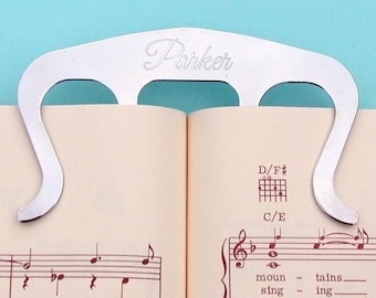 Porte-pages de musique personnalisé avec pince, cadeau d'anniversaire pour professeur de piano, violon, guitare, batterie et saxophone, pour elle, lui, garçon ou fille, gravure personnalisée.