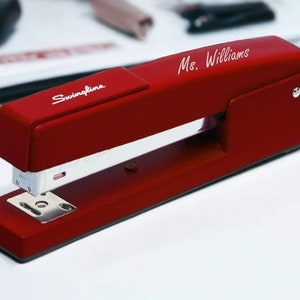 Personalized STAPLER Custom Engraved Staplers Office Teacher Gifts for Him Dad Men Boyfriend Birthday Gifts for Her Mom Women Boss Corporate