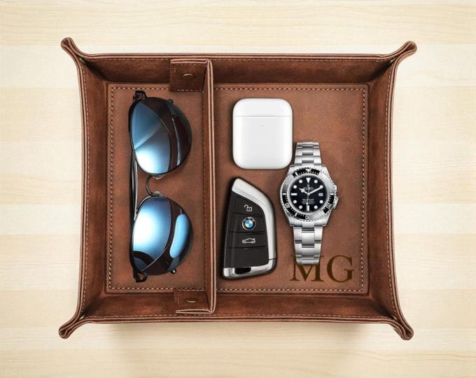 Personalized Leather VALET TRAY for Men Women Catchall Organizer Groomsmen Birthday Gift for Him Her Dad Mom Boyfriend Custom Engraved